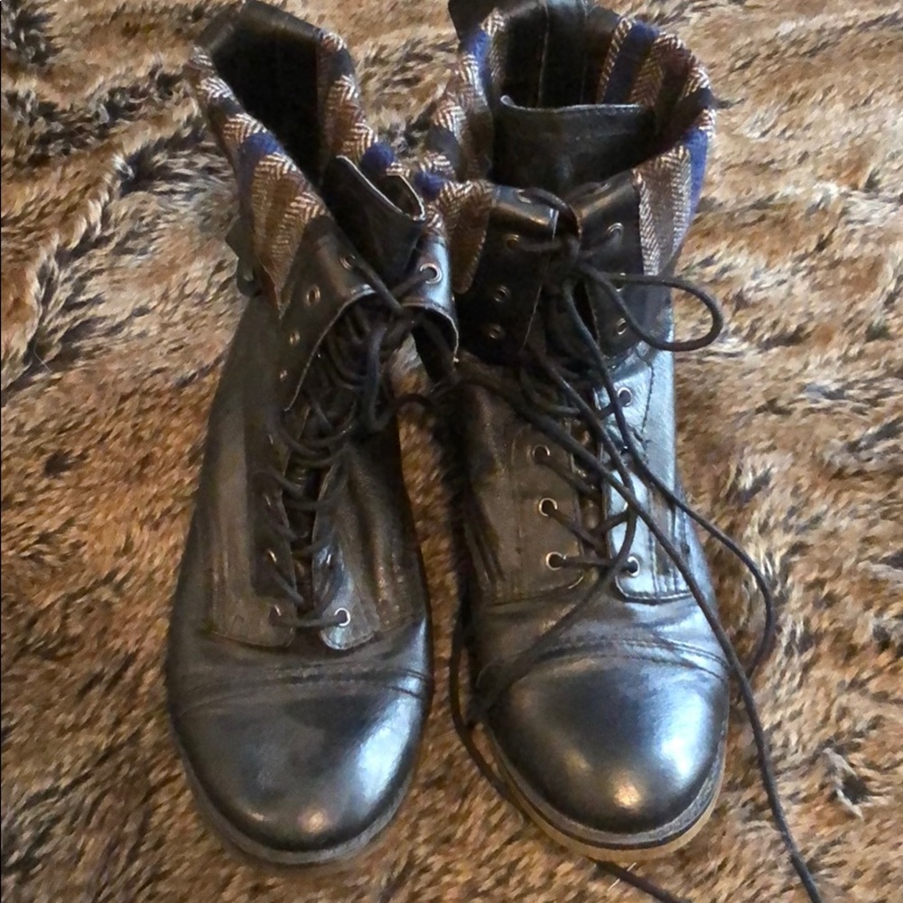Black Cargo Boots